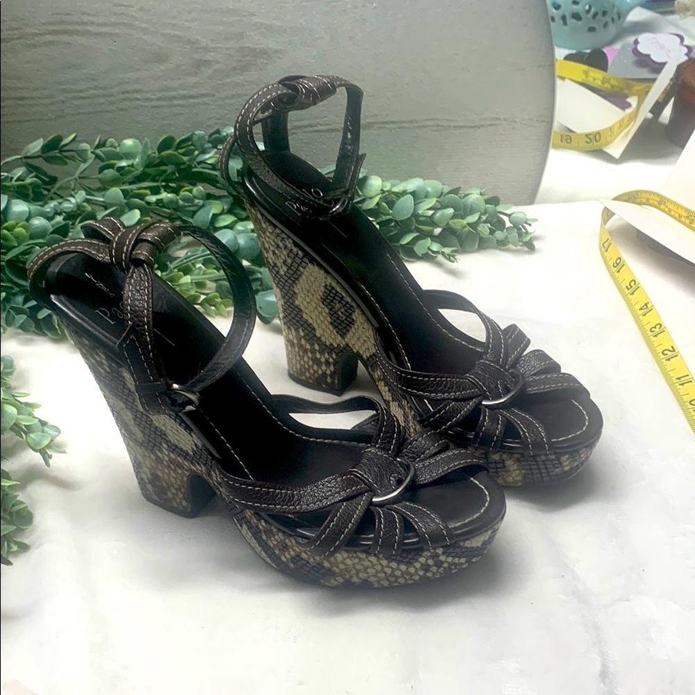 Linea Paola brown and snakeskin platform ankle strap sandals. Size 9.5